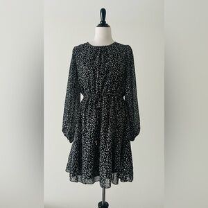 Alley Rose M new long sleeve Black and White Patterned Dress